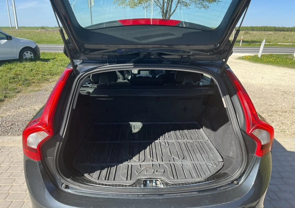 Volvo V60 cena 45900 przebieg: 280000, rok produkcji 2016 z Gościno małe 631